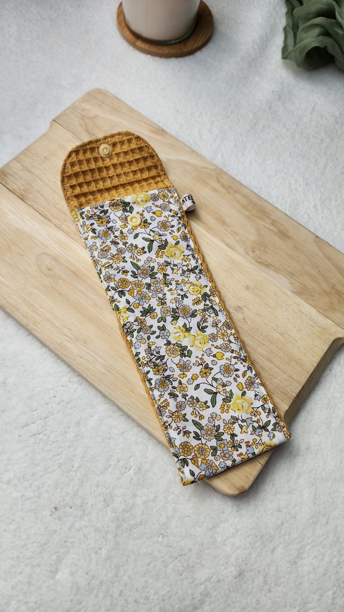 Etui Fleuri jaune